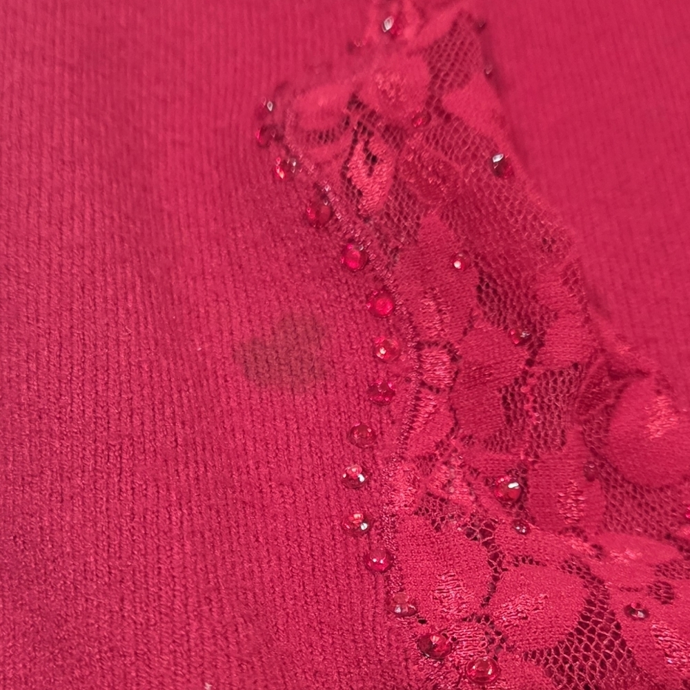 Red Sweater with Sequin Details Size L. - Picture 8 of 15